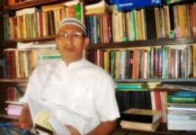 Puisi: Palontaraq di Jalan Ilmu